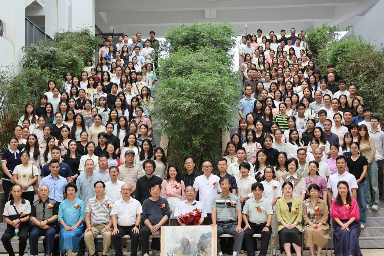 桂平市中小学美术教师水彩画专题培训活动暨大藤峡水彩画社成立仪式在我校顺利举行 丨 新利体育简介（中国）科技公司